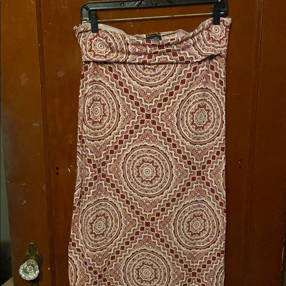 rue21 boho print Maxi skirt (Jr) - Picture 2 of 5
